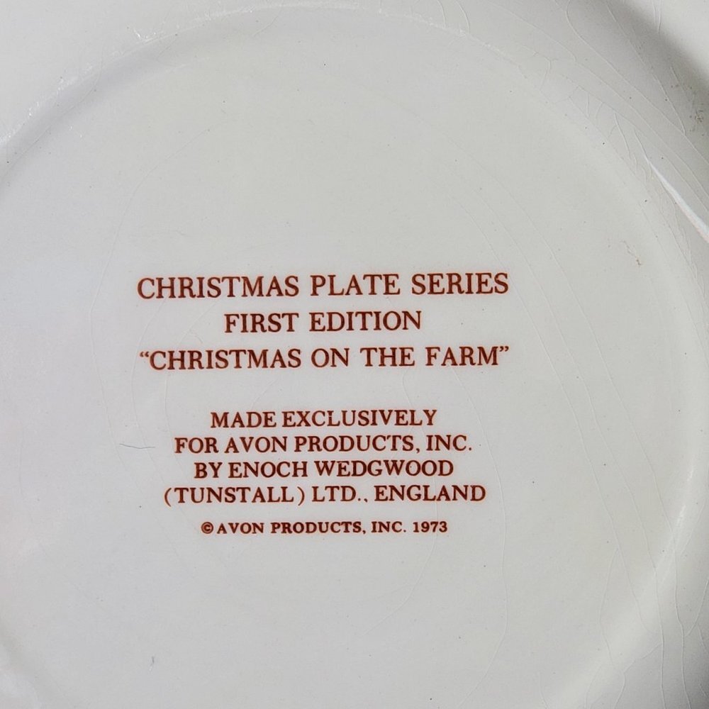 Avon Christmas Plate Series - 1973 - Christmas On The Farm - by Enoch Wedgwood - Picture 4 of 5